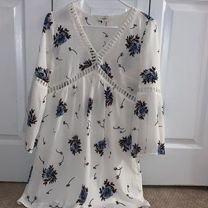 women’s floral dress